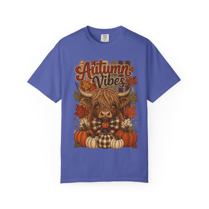 Autumn Vibes Highland Cow T-Shirt — Cute Fall Pumpkin Plaid Tee
