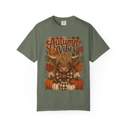 Autumn Vibes Highland Cow T-Shirt — Cute Fall Pumpkin Plaid Tee