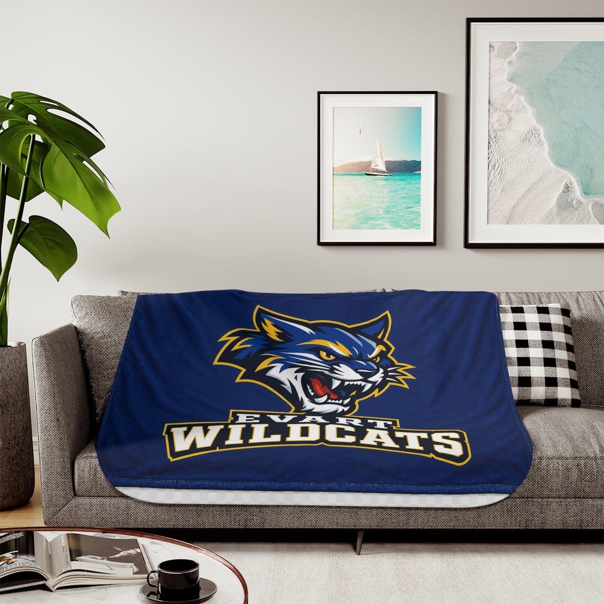 Evart Wildcats Sherpa Blanket – Cozy School Spirit Throw